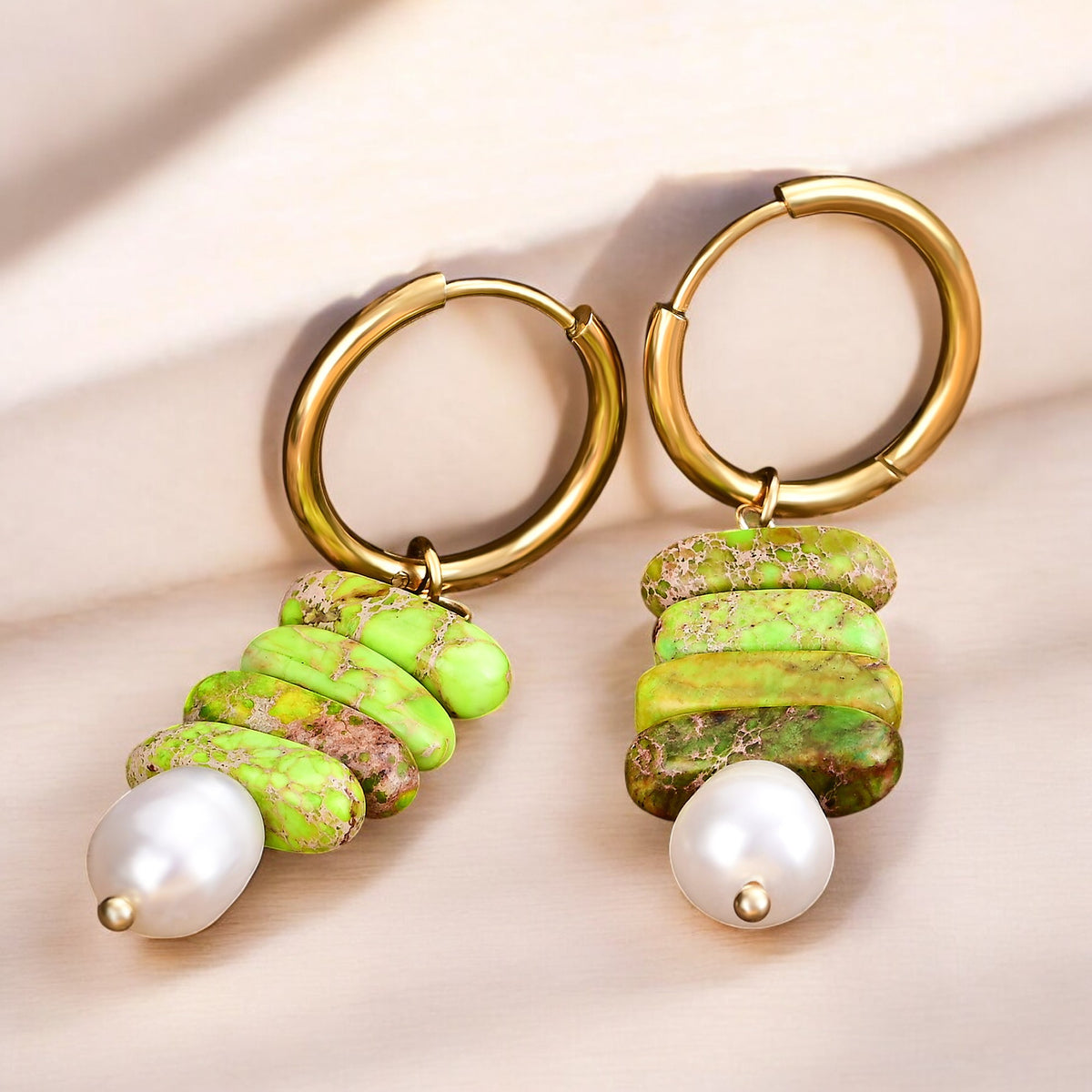 Pendientes de aro Ocean Bliss con perla y jaspe verde