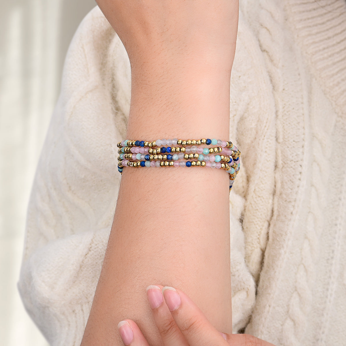 Conjunto de pulseras de joyería con lapislázuli y amazonita