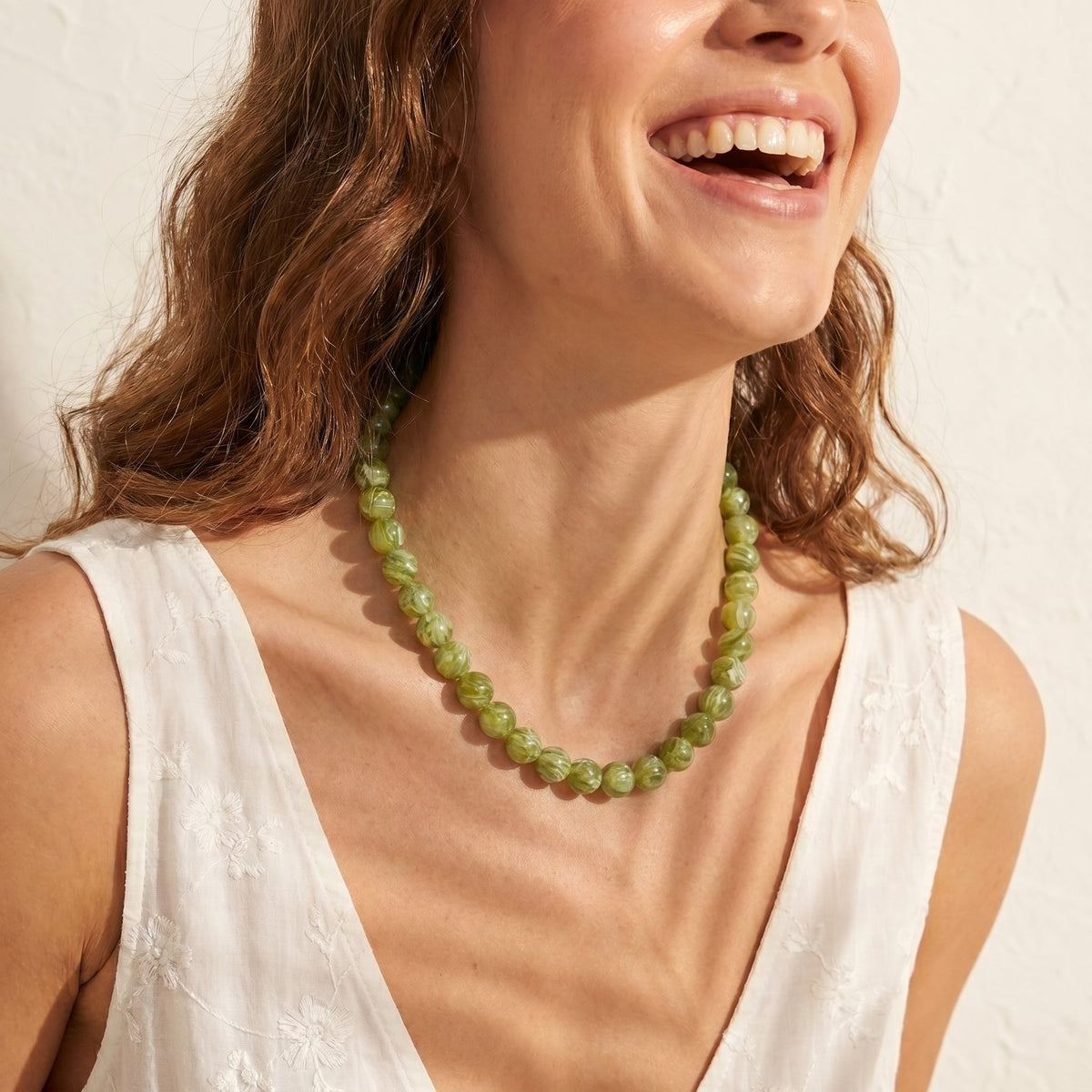 Collar grueso de cuentas verdes