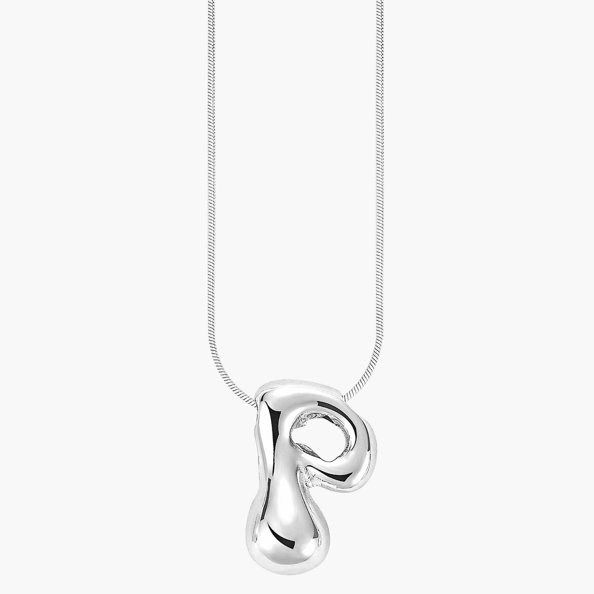 Collar con inicial en letra burbuja de brillo plateado