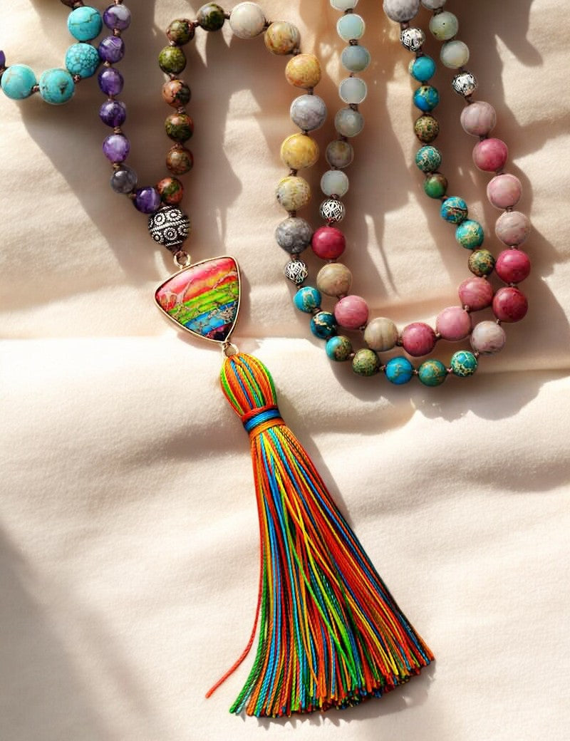 Collar de Borlas con Encanto de Chakra