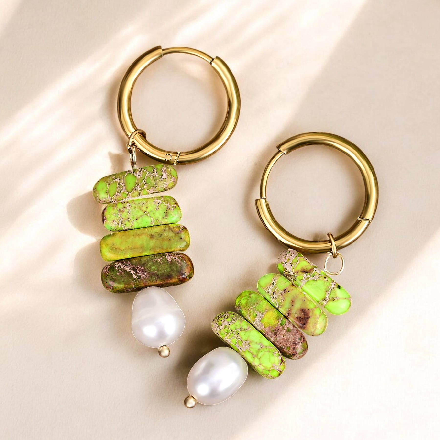 Pendientes de aro Ocean Bliss con perla y jaspe verde