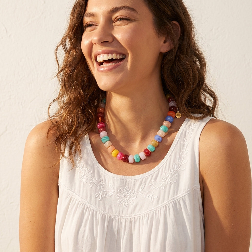 Collar grueso con brillo arcoíris