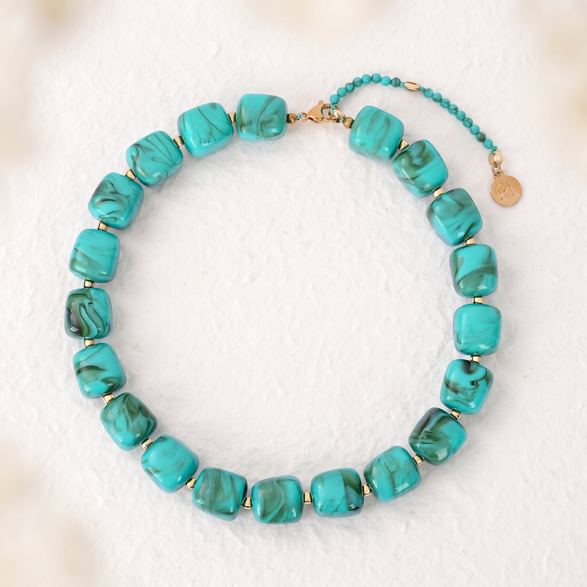 Collar de cuentas cuadradas gruesas turquesa