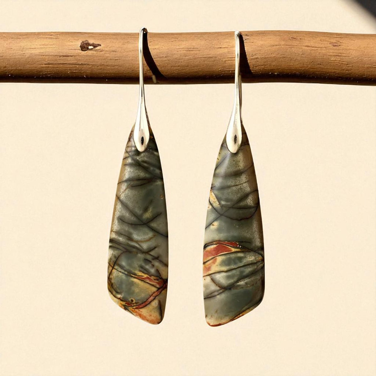 Pendientes de aro con orbe moteado Crimson Orbit