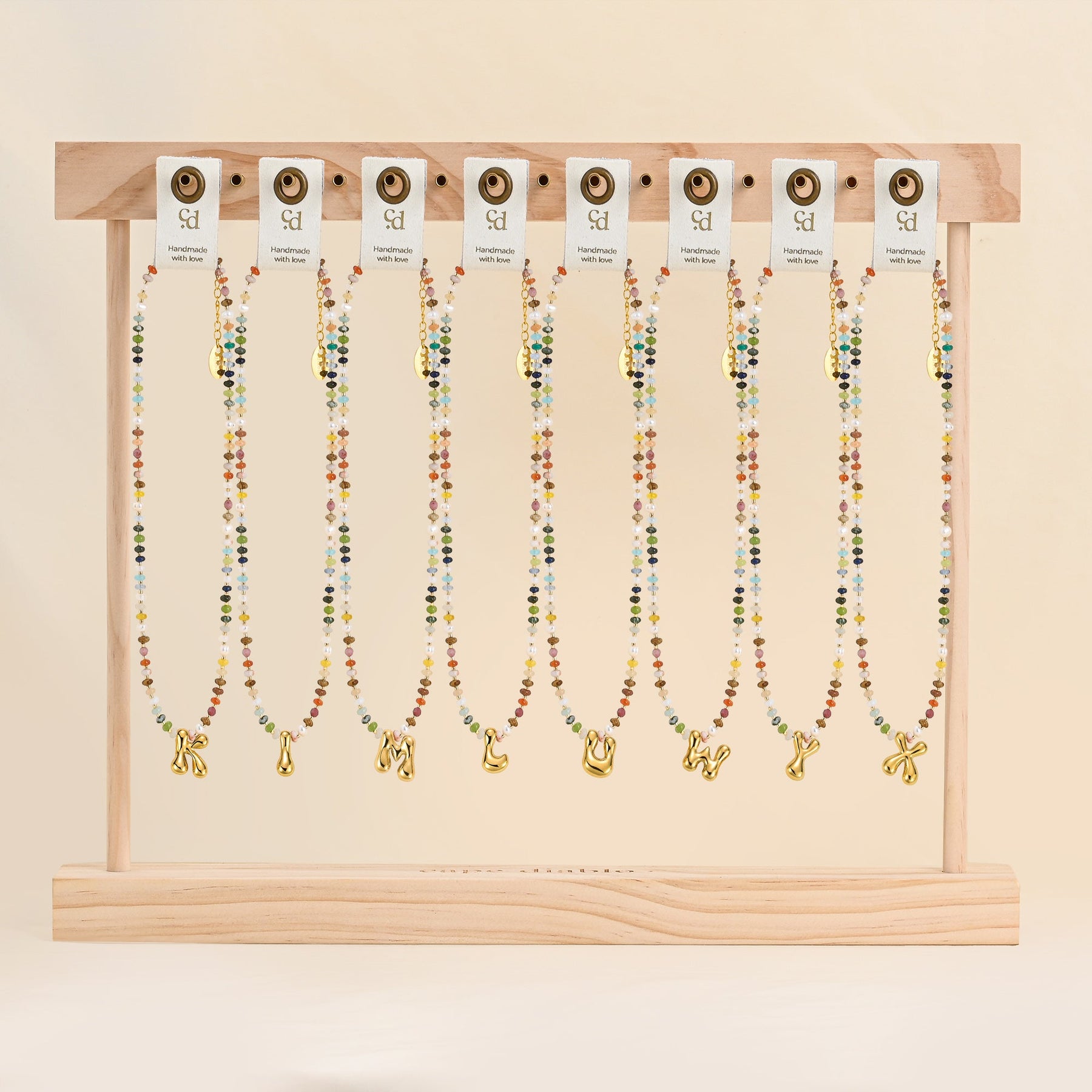 Collar de letras burbuja multicolor