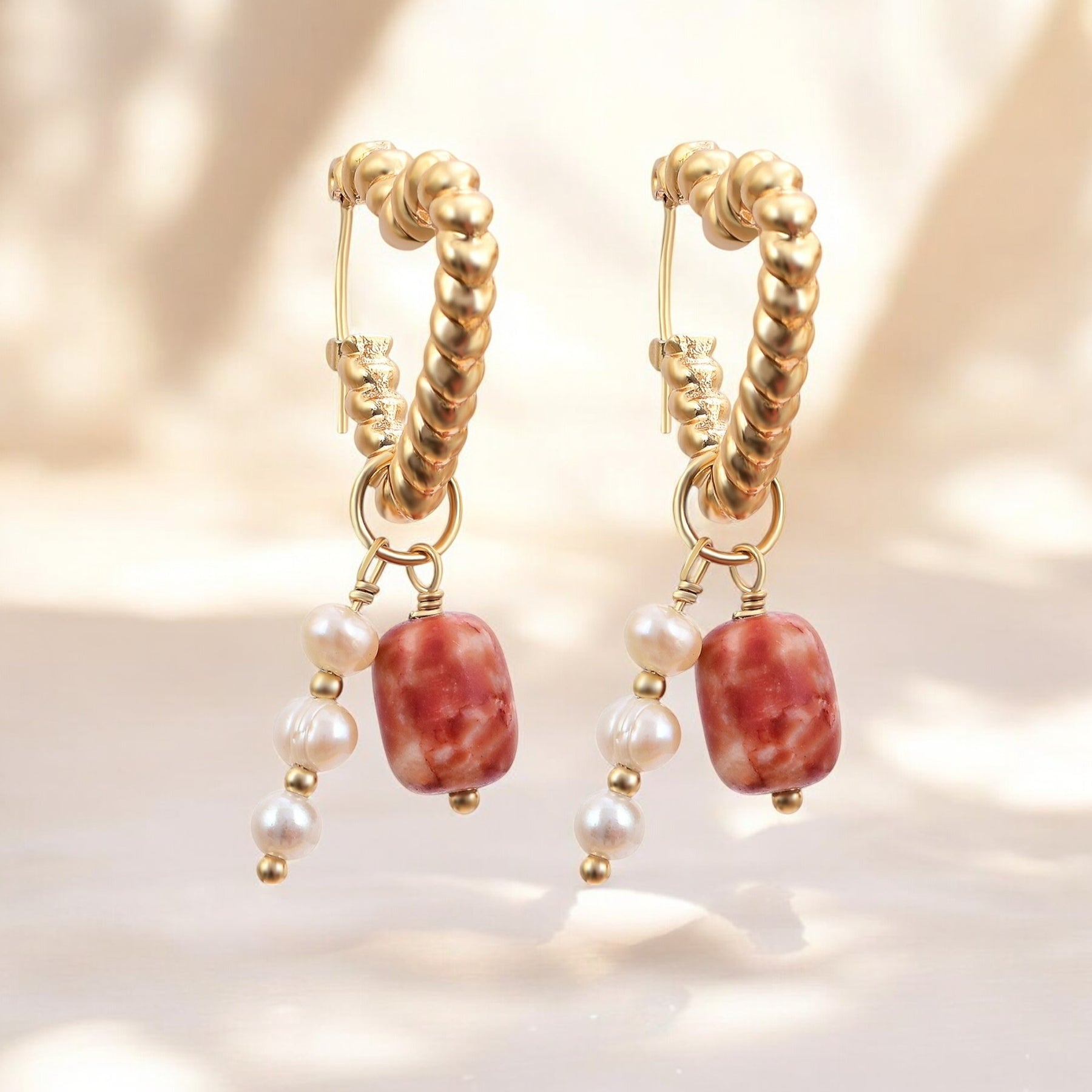 Pendientes de aro con colgante de perla de corazón y ágata