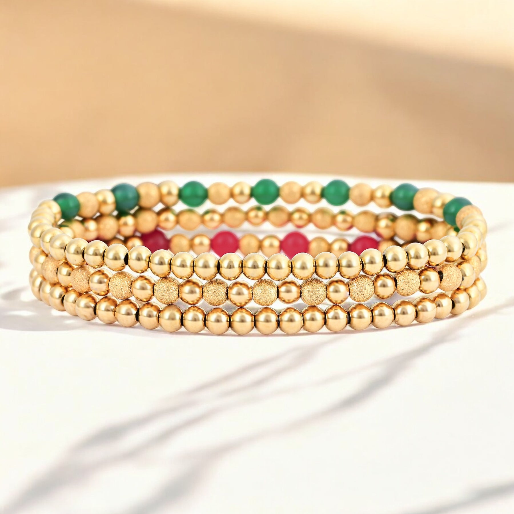Conjunto de pulseras elegantes y festivas para Navidad