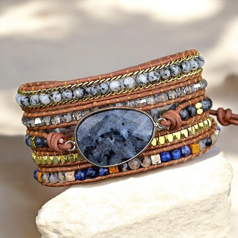 Pulsera envolvente de labradorita etérea